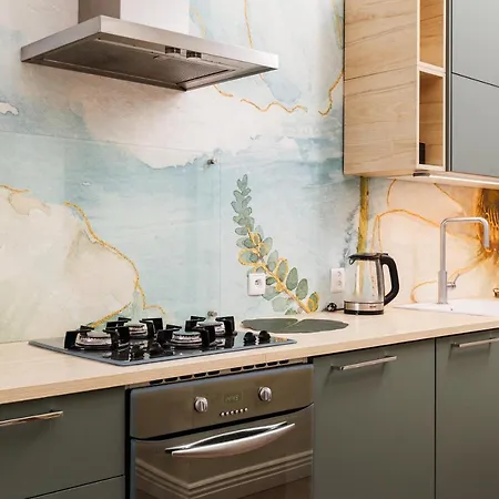 Wawel Castle View - Center - By Upstairs Krakau