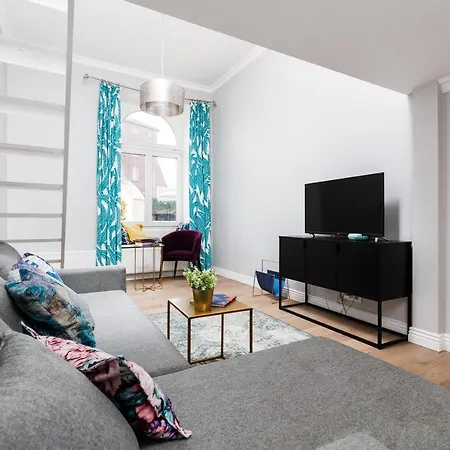 Wawel Castle View - Center - By Upstairs Appartement Krakau