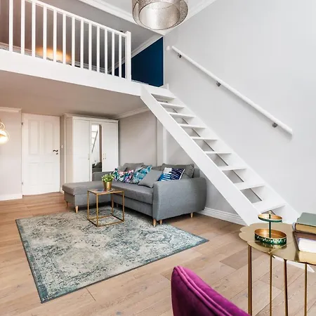 Wawel Castle View - Center - By Upstairs Apartamento