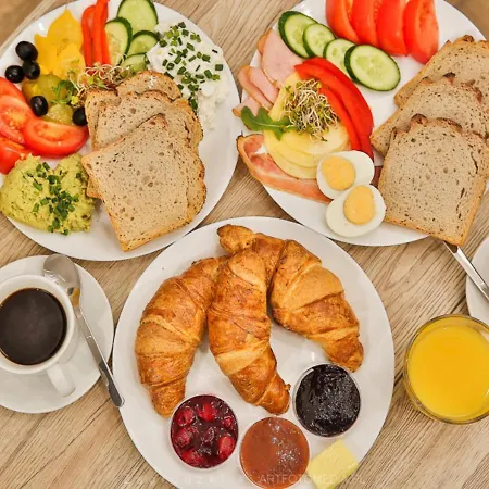 Wawel Castle View - Center - By Upstairs *